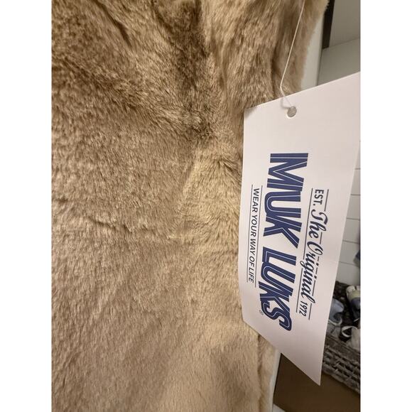 Muk Luks Vest Faux Fur Size XL‎ Beige With Tags - Picture 10 of 10